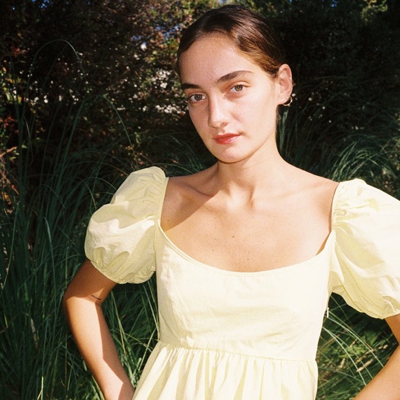 Ciao Lucia Delfina Dress in Light Yellow - Picture 5 of 10